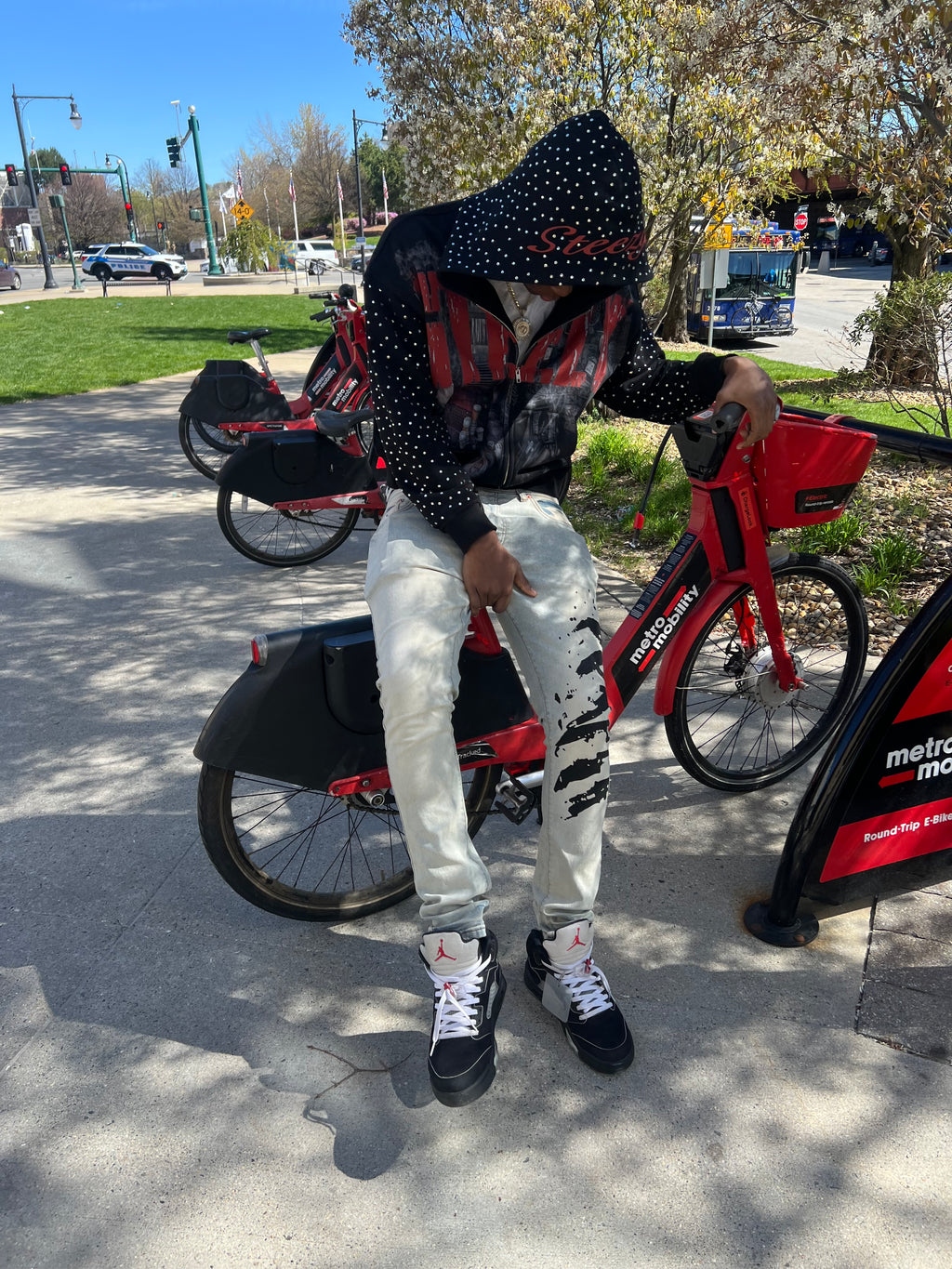 STEEZY RHINESTONE HOODIE ￼